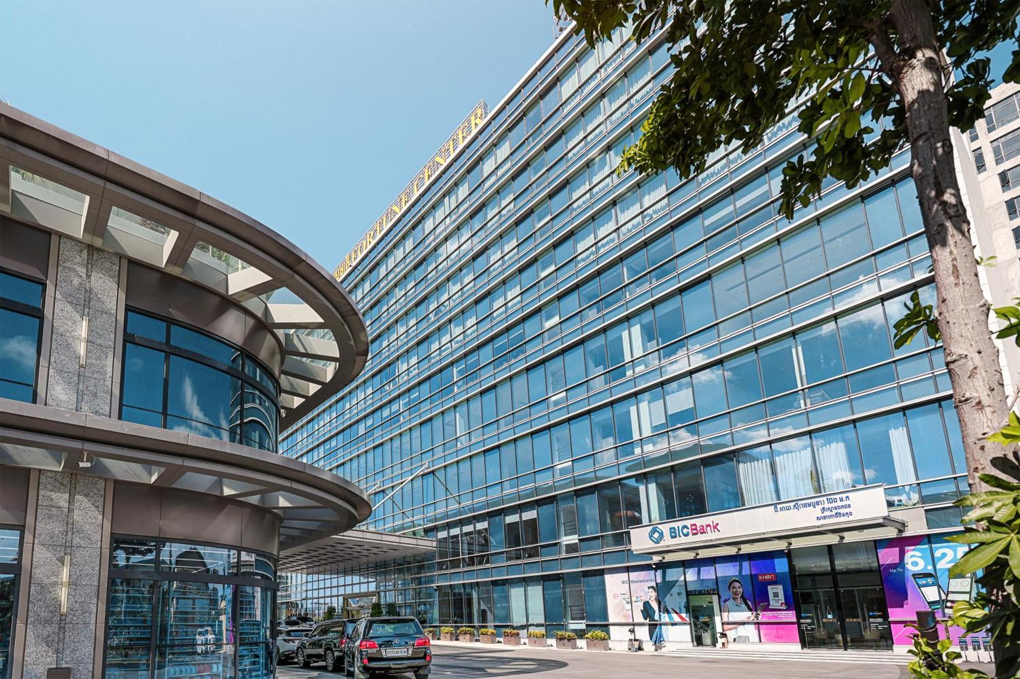Vm Hotel Phnom Penh Exterior photo